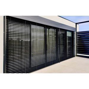 Brise soleil orientable autoportant lame en Z de 90 mm BSO