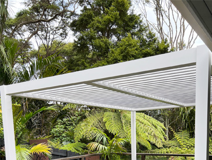 pergola bioclimatique manuel pluton 5700 sunny inch