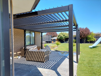 pergola aluminium avec 6 pieds pluton 5720